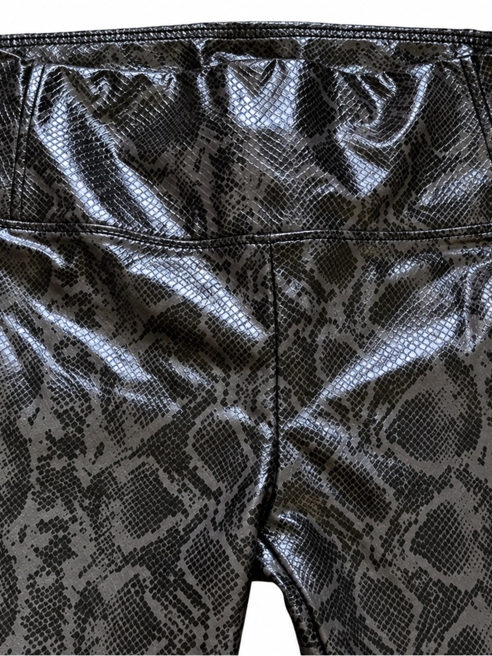 7 For All Mankind - Picture 3 of 7